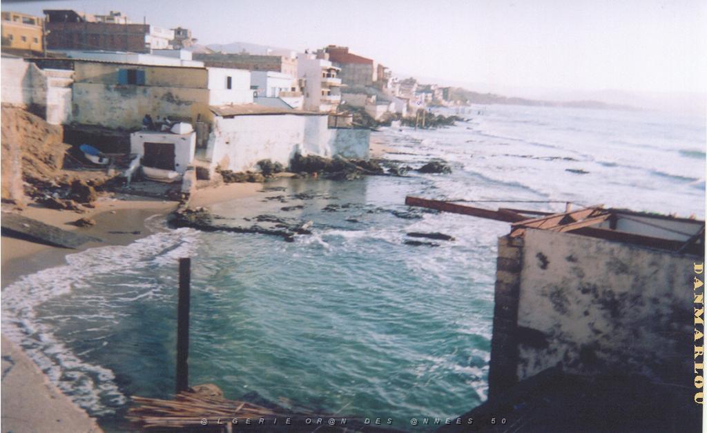 VOYAGE DU 09 2005 020 BOU SFER LE FER A CHEVAL 003.JPG